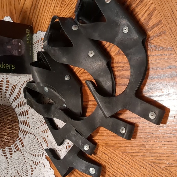 Ice Trekker Over Shoe Spikes - Picture 2 of 6